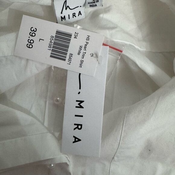 White Button-Up Shirt with Pearls - Picture 6 of 7